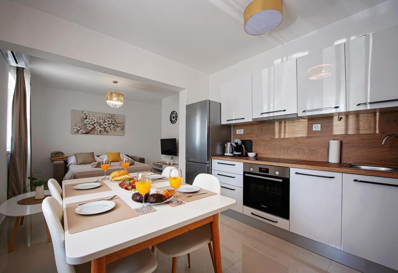 Sea Front Apartments Ivana Rogoznica  Dış mekan fotoğraf