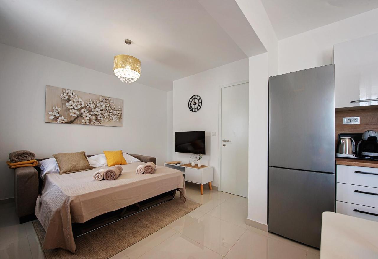 Sea Front Apartments Ivana Rogoznica  Dış mekan fotoğraf
